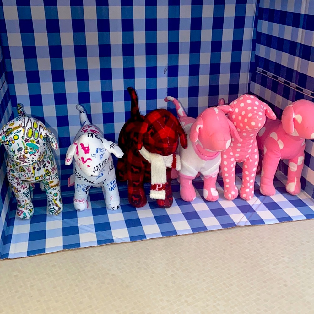 Vs pink dogs
